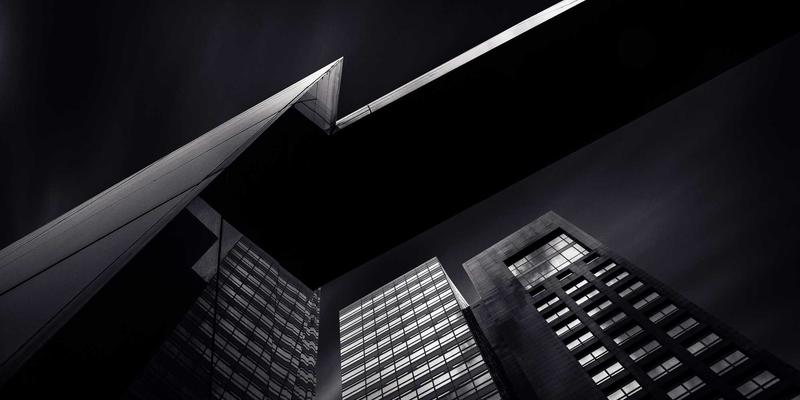 电商策略升级：如何通过实时需求预测与智能补货系统优化库存管理