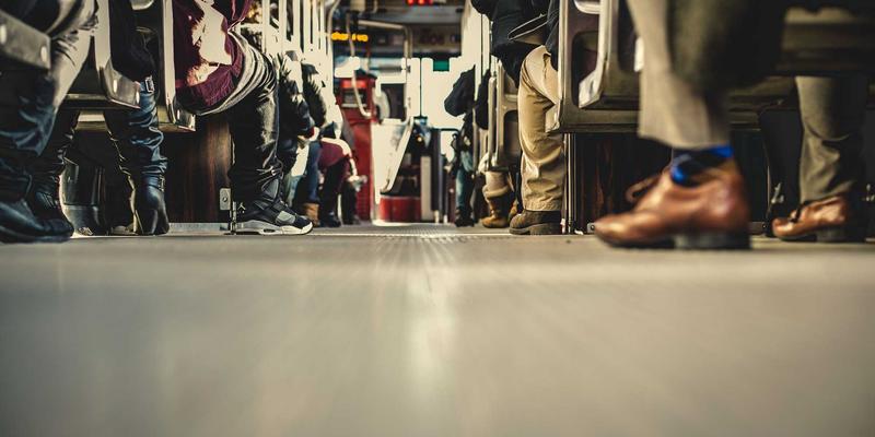 移动电商APP设计与开发：融合SEO优化、电商策略与内容营销的制胜之道